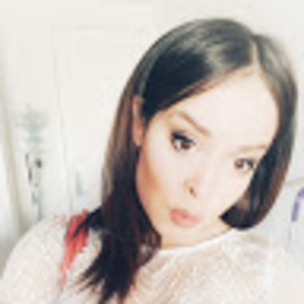 Meet your Posher, Desiree